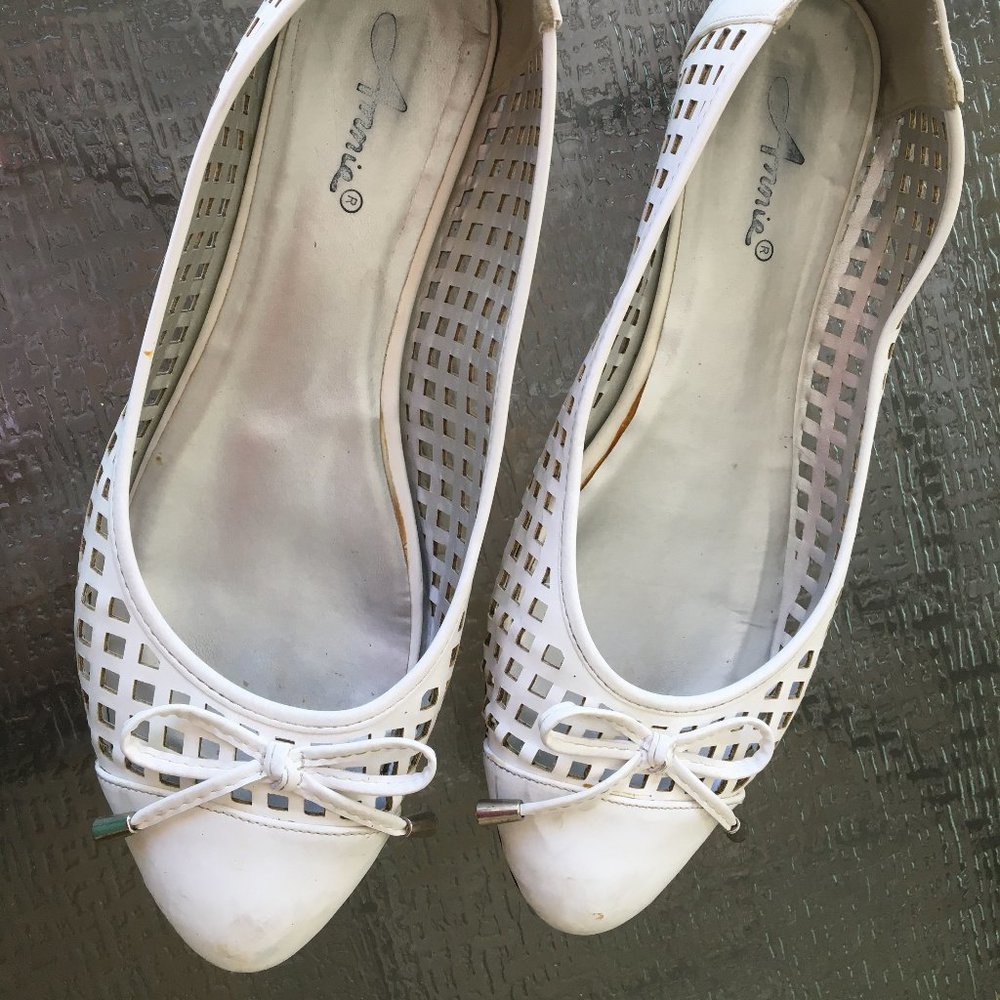 White Lattice Ballerina Flats in Size 12W